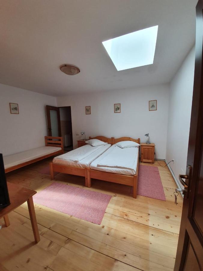 מלון בראשוב Casa Terezia מראה חיצוני תמונה